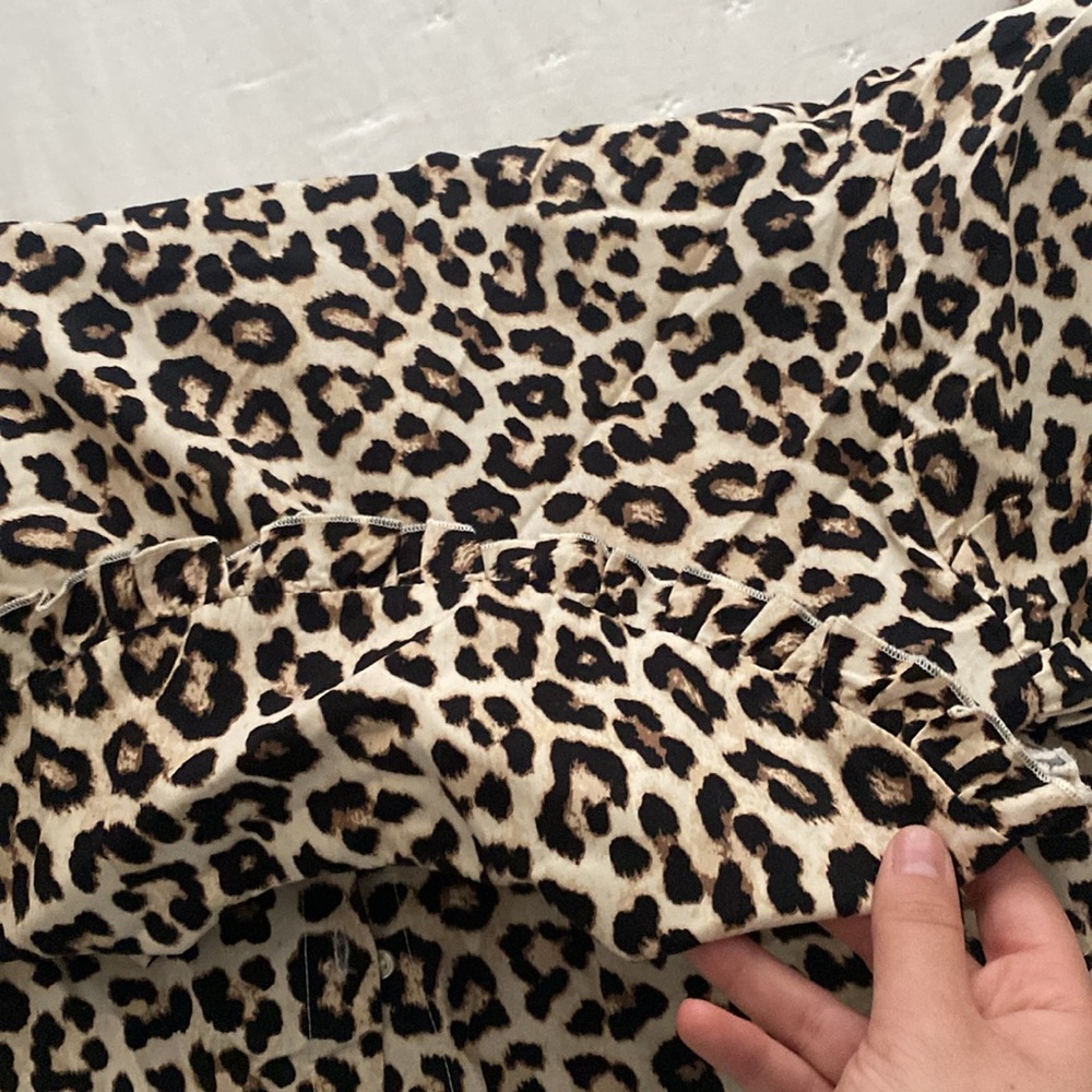 Ruffle Collar Leopard Print Button Down Shirt - image 6
